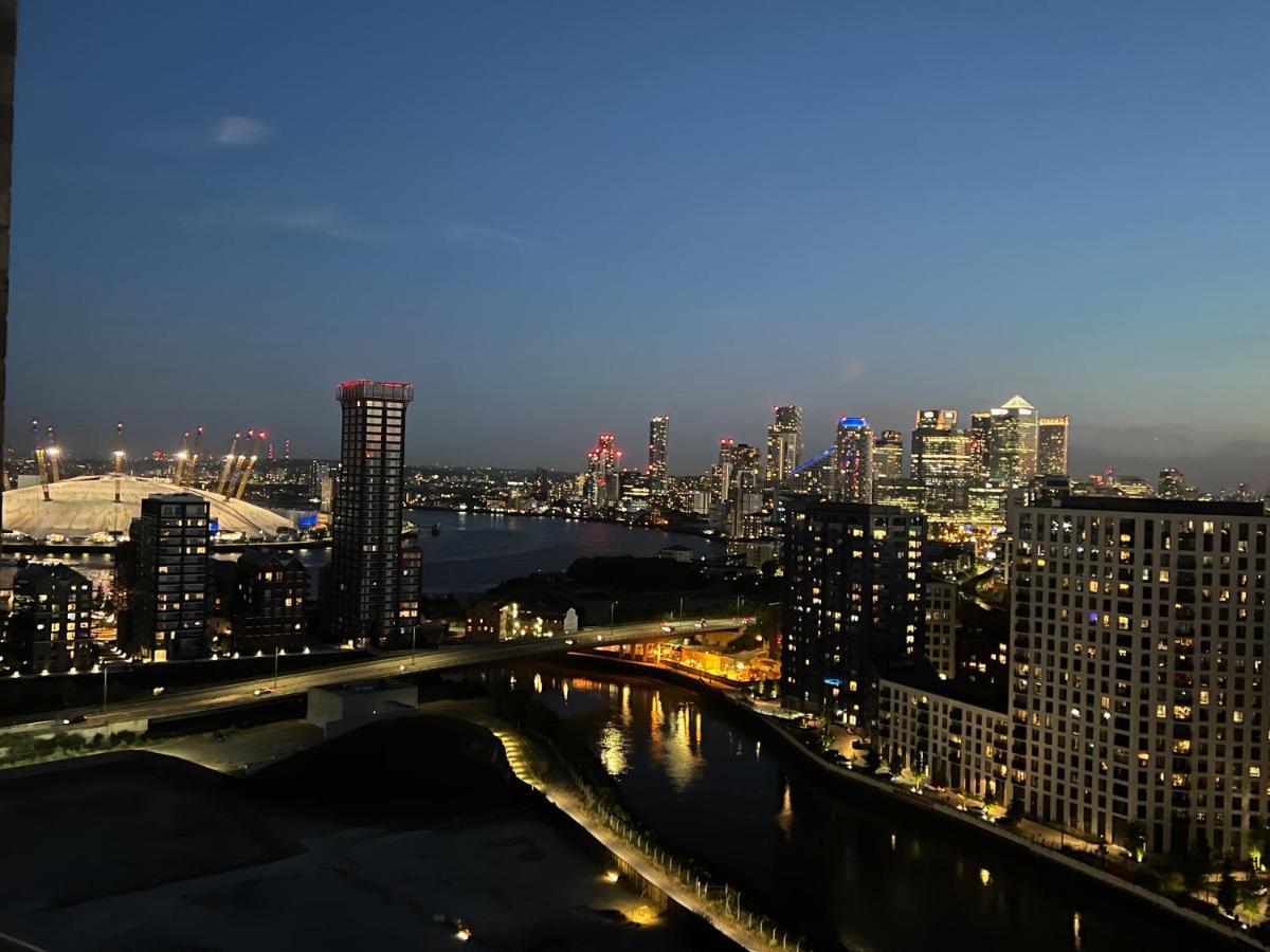 Ac Luxe Penthouse With Free Parking Lejlighed London Eksteriør billede