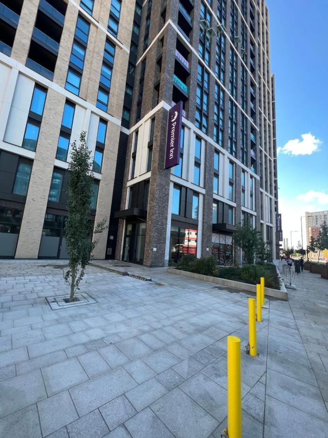 Ac Luxe Penthouse With Free Parking Lejlighed London Eksteriør billede